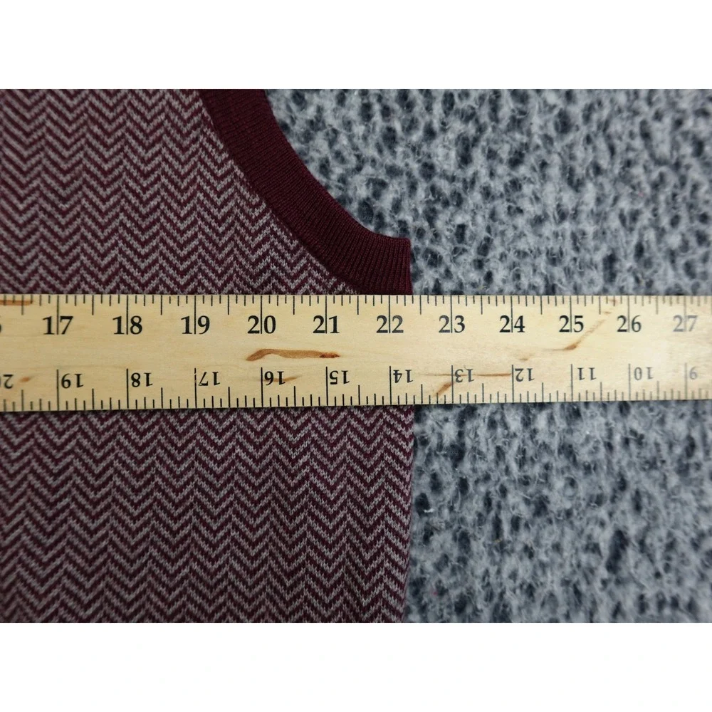 Brooks Brothers Sweater Vest Mens Large Burgundy Merino Wool Chevron V-Neck